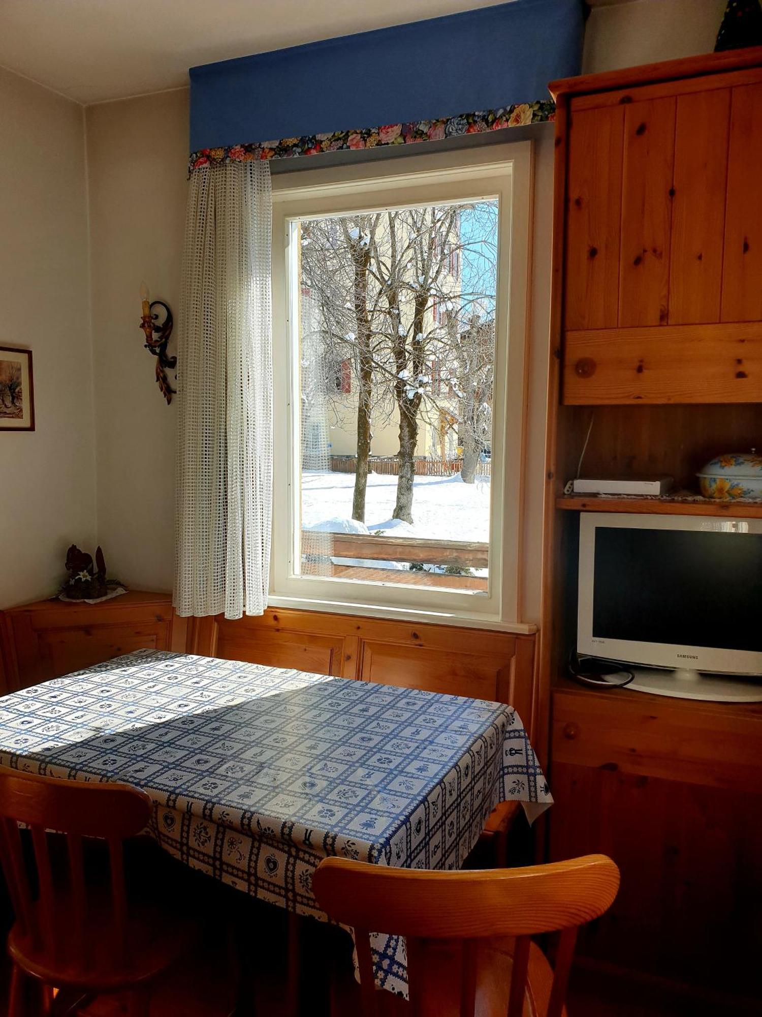Luminoso Ed Accogliente, Centralissimo Appartamento Indipendente Cortina dʼAmpezzo Eksteriør bilde